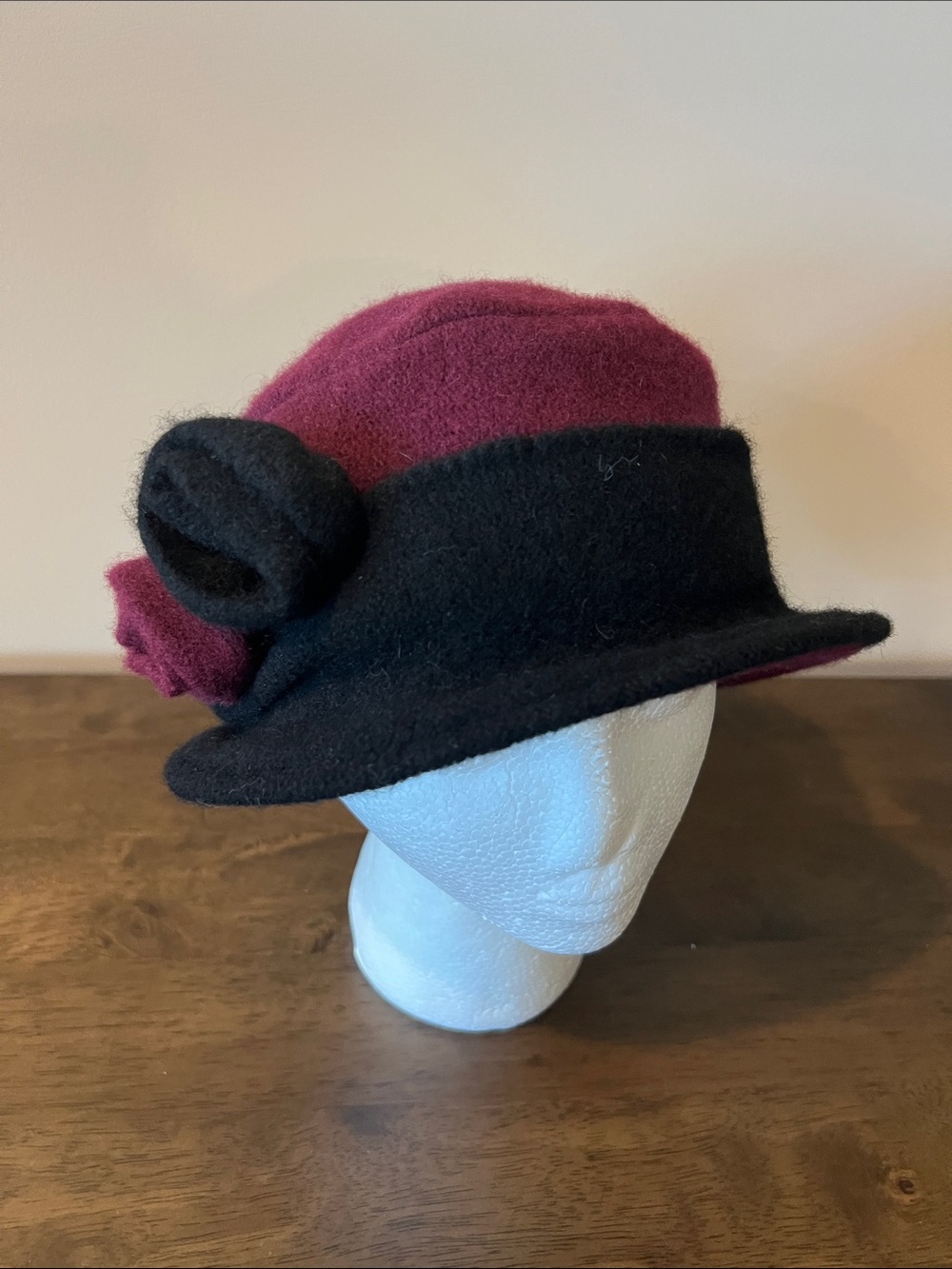 Vintage Burgundy Wool Cloche Style felt hat with roses